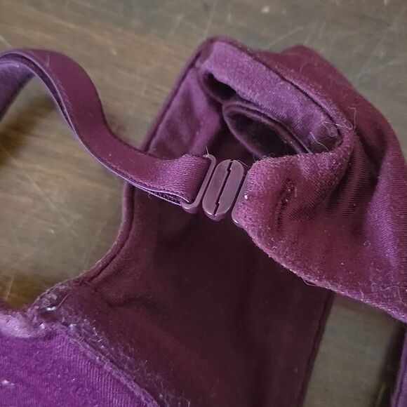 Victoria’s Secret Maroon Lined Demi Bra 34A - Picture 10 of 16